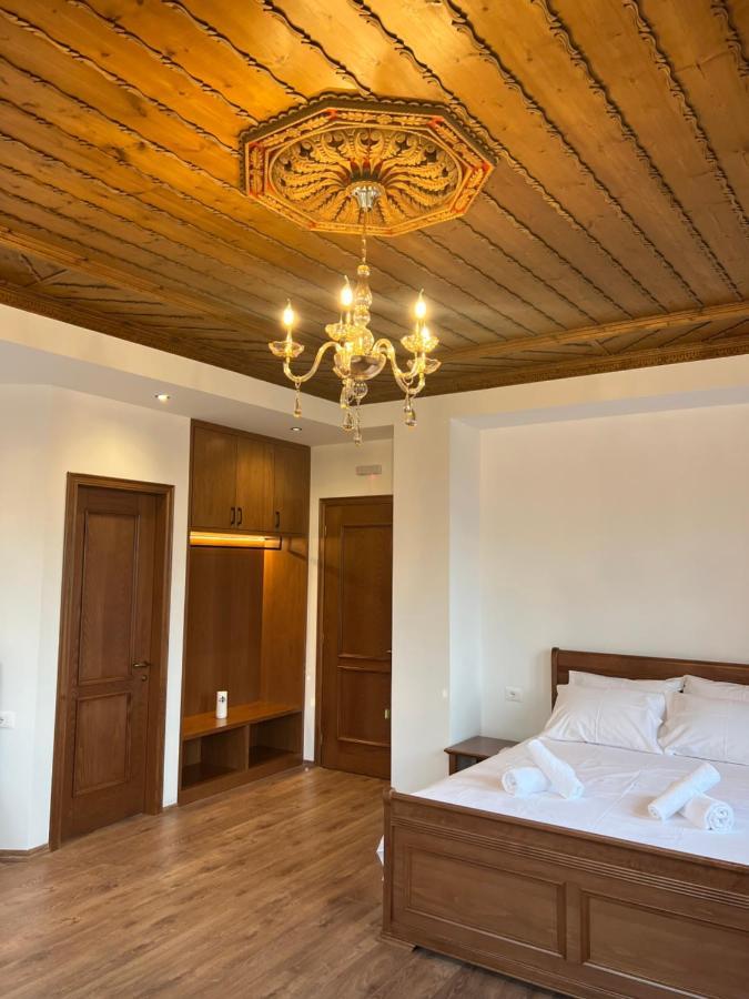 Hotel With Castle View Gjirokastër Dış mekan fotoğraf