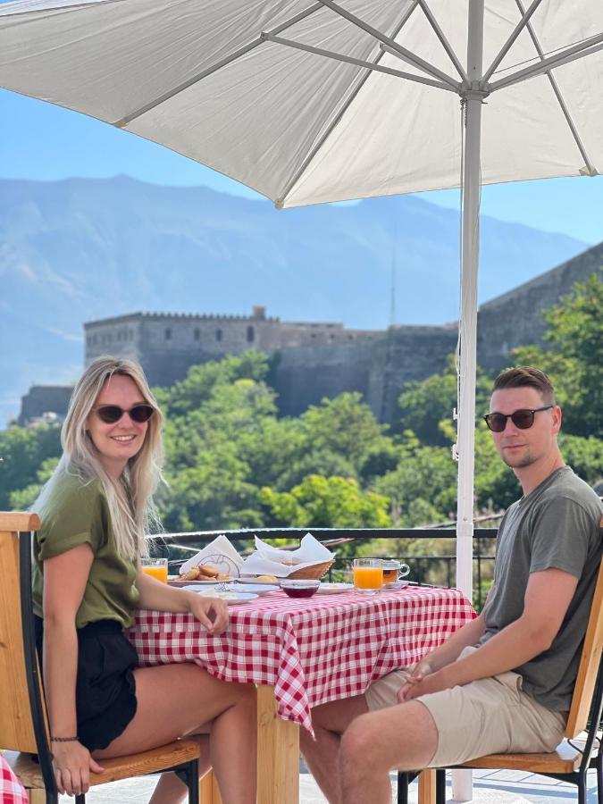 Hotel With Castle View Gjirokastër Dış mekan fotoğraf